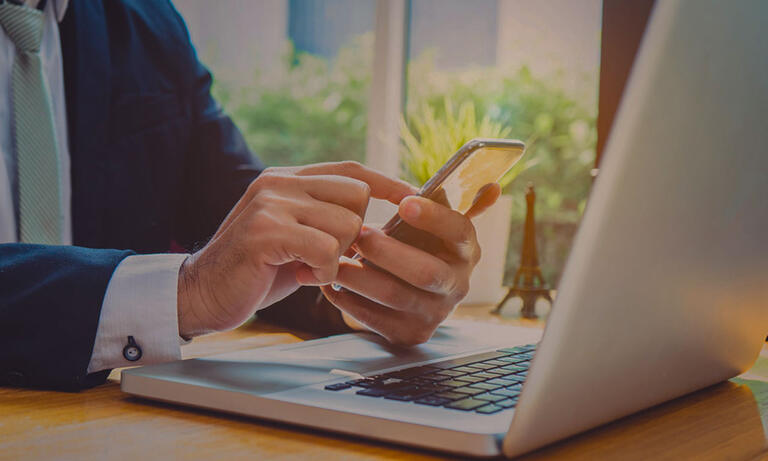 إدارة منصات التواصل الاجتماعي