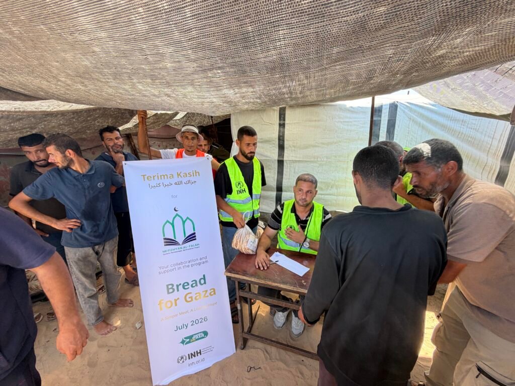 Fresh bread distribution project for INH